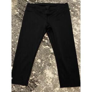 Athleta Leggings Womens Medium 54023 Cropped Breathable Black Exercise Pant L206